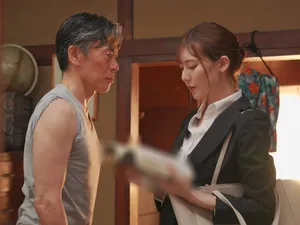 『Gấu lớn Tanhua』 đã quan hệ với một nữ sinh mảnh khảnh, ngực lớn và biểu cảm rất hấp dẫn trên giường...
