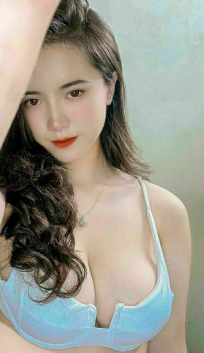 Em Ông chồng làm liều khi thấy vợ sắp cưới của anh trai cô đơn thẩm du trong nhà tắm